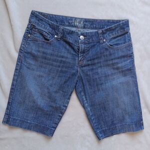 !IT Jeans GUC Lowrise Denim Bermuda Shorts size 31